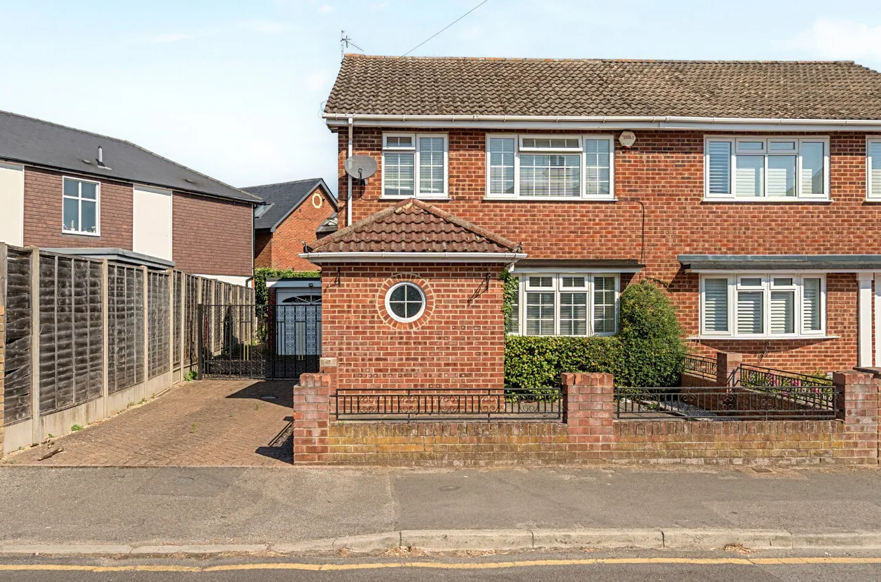 Fern Road, Farncombe, GU7, photo 19