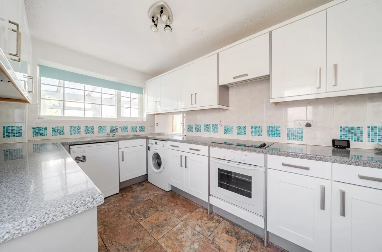 Fern Road, Farncombe, GU7, photo 2
