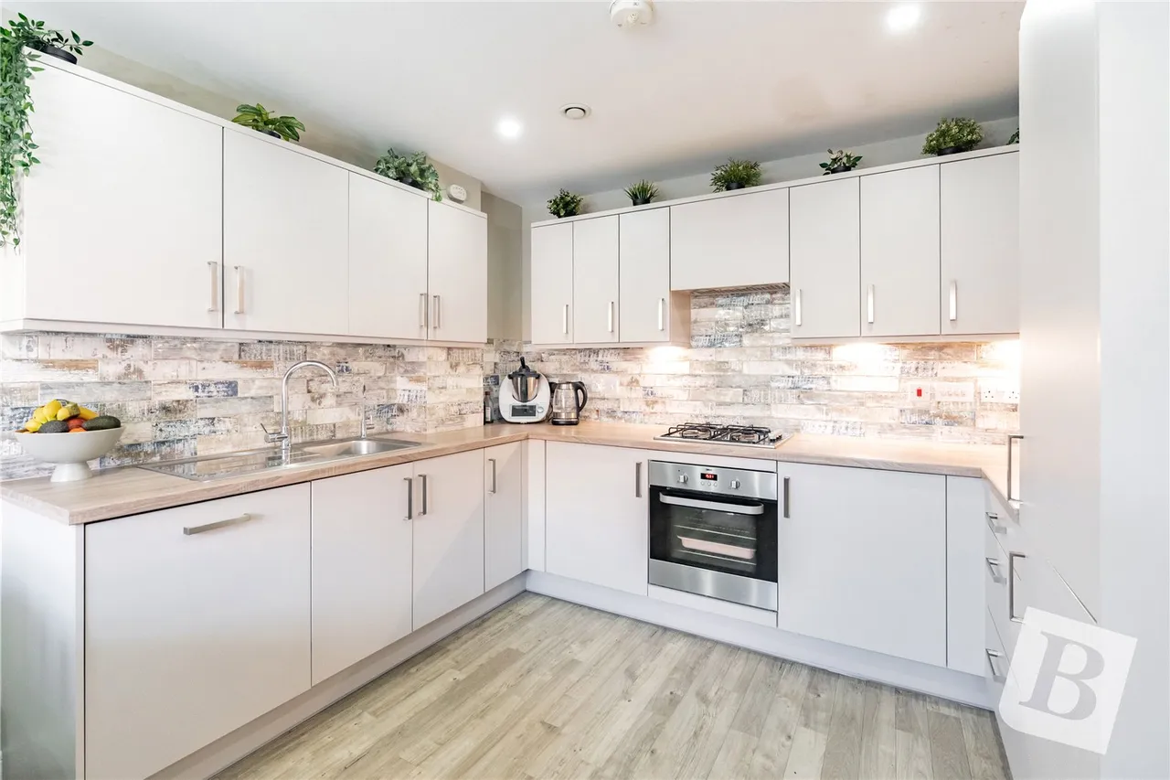 Sun Marsh Way, Gravesend, Kent, DA12, photo 4