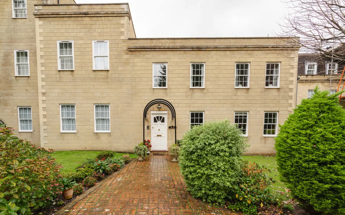 2 bed flat for sale, Cedar Hall, Frenchay, BS16