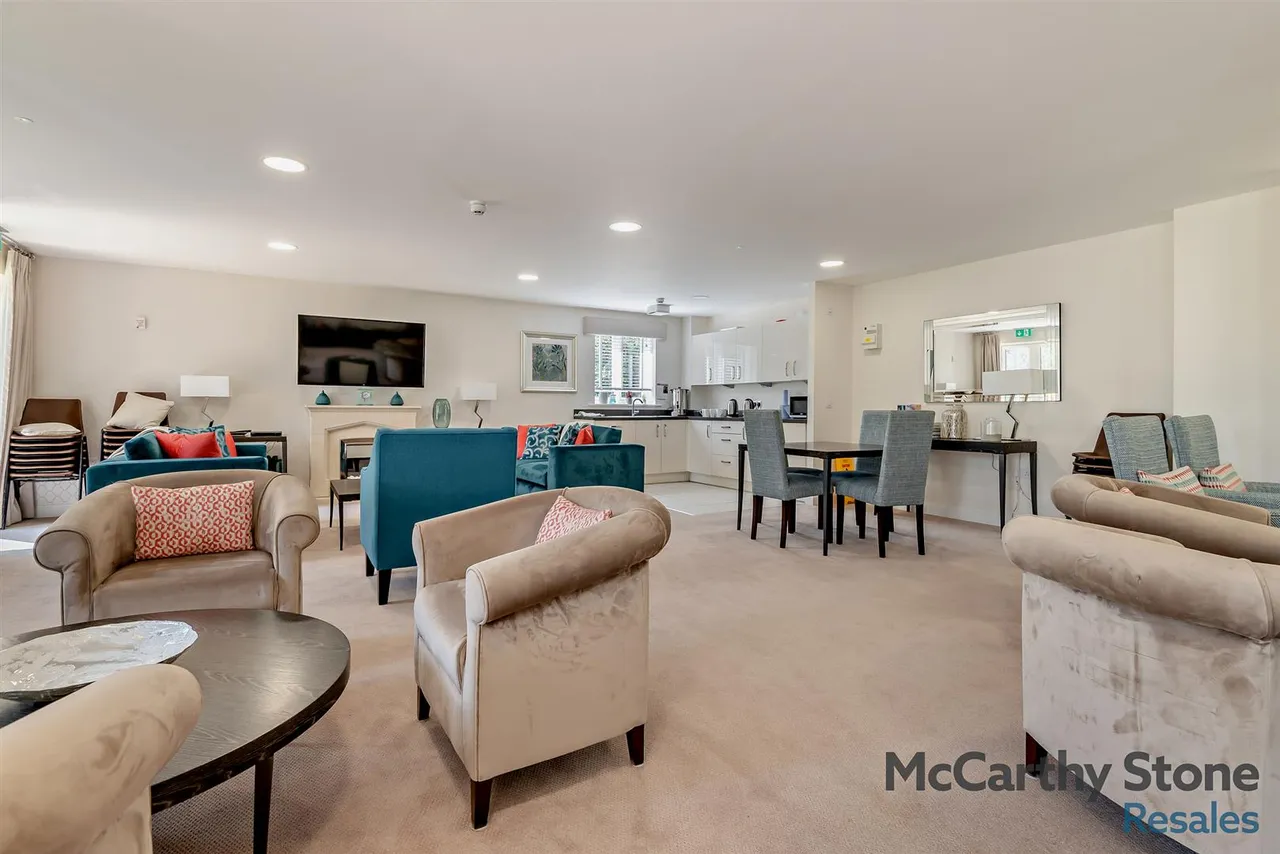 Seymour Road, Trowbridge, BA14, photo 14