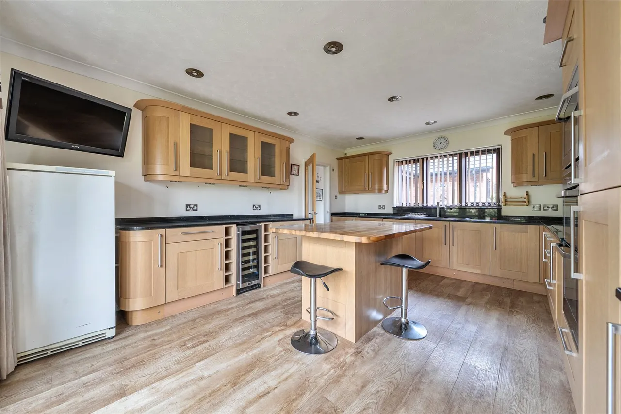 Wadd Close Lane, Whilton, NN11, photo 6