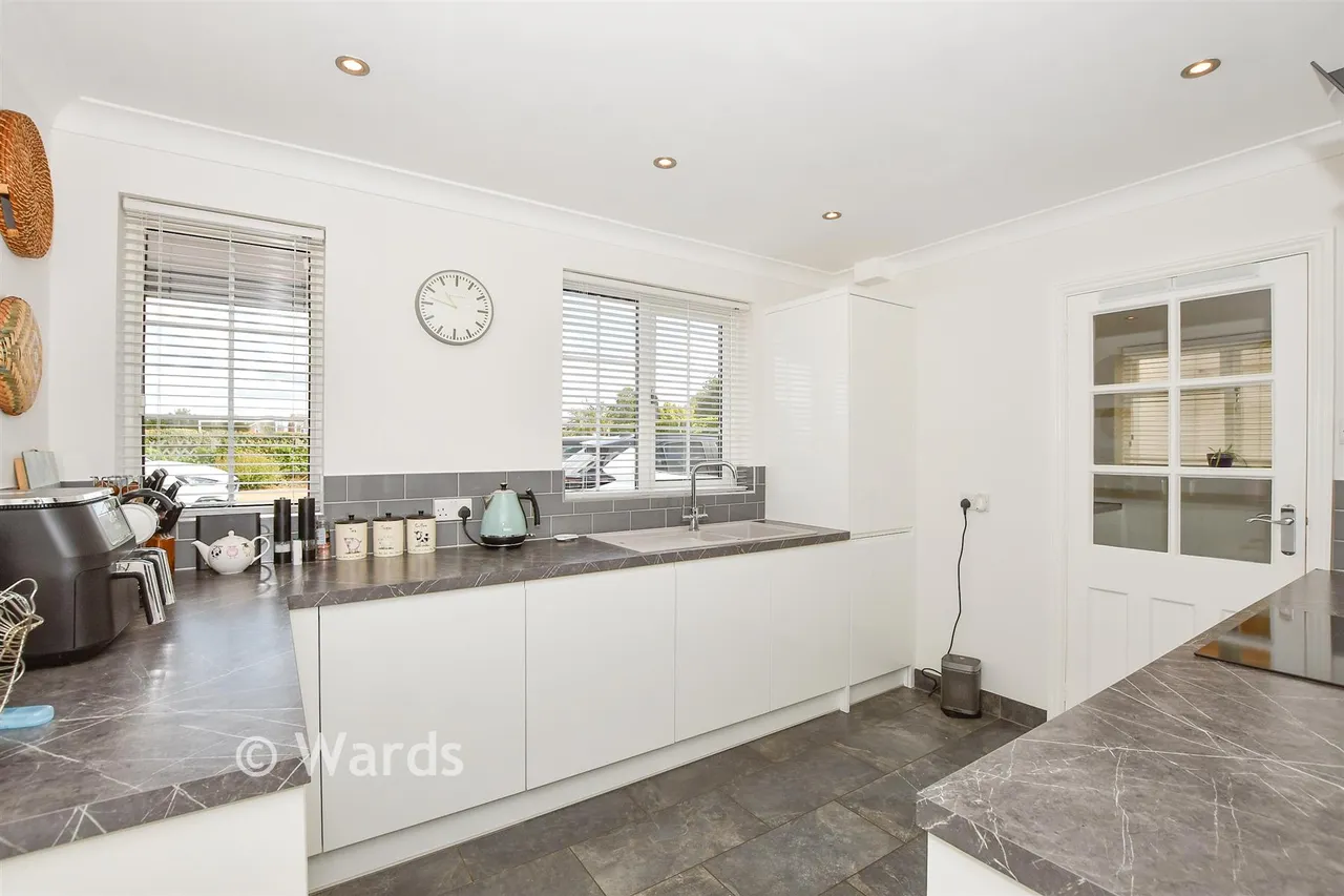 Walnut Tree Lane, Maidstone, ME15, photo 10
