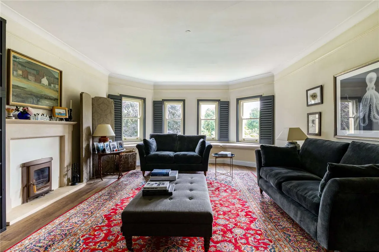 Barnes Close, Winchester, Hampshire, SO23 9QX, photo 7