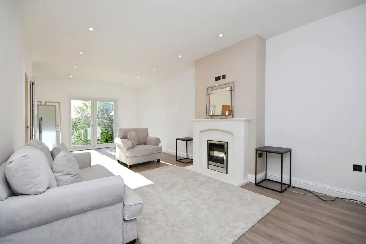 Southend Road, Rochford, Essex, SS4, photo 2