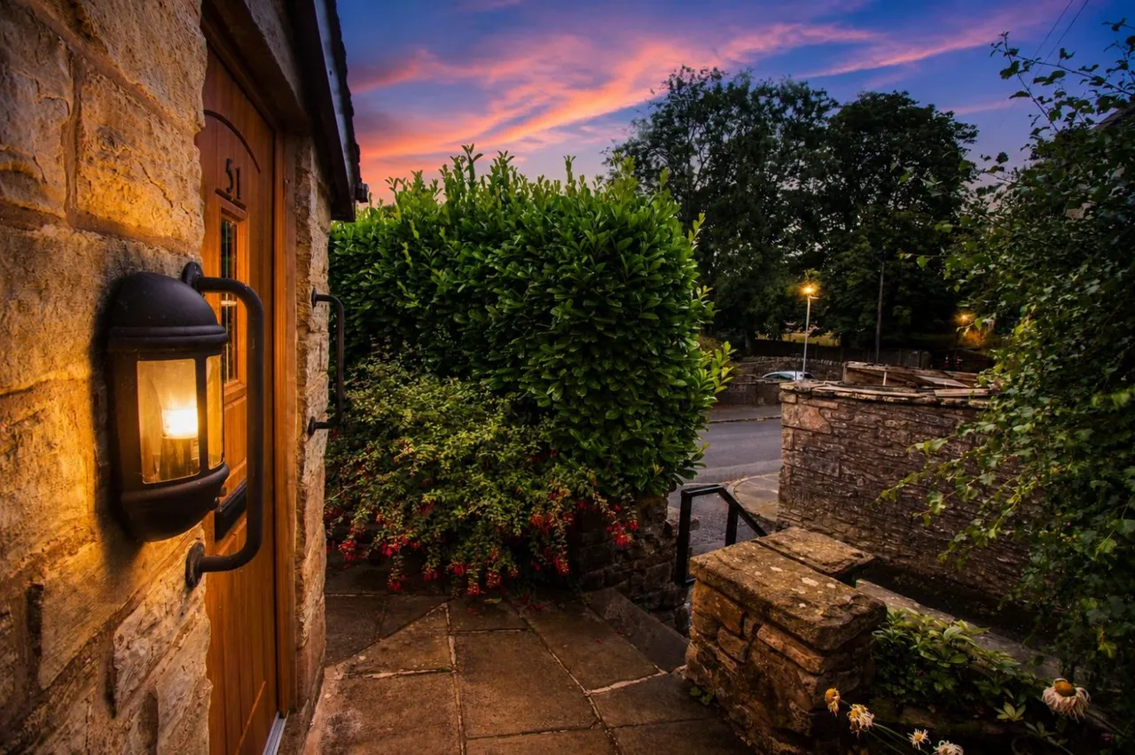 O'Er The Bridge, Hoddlesden, BB3, photo 18