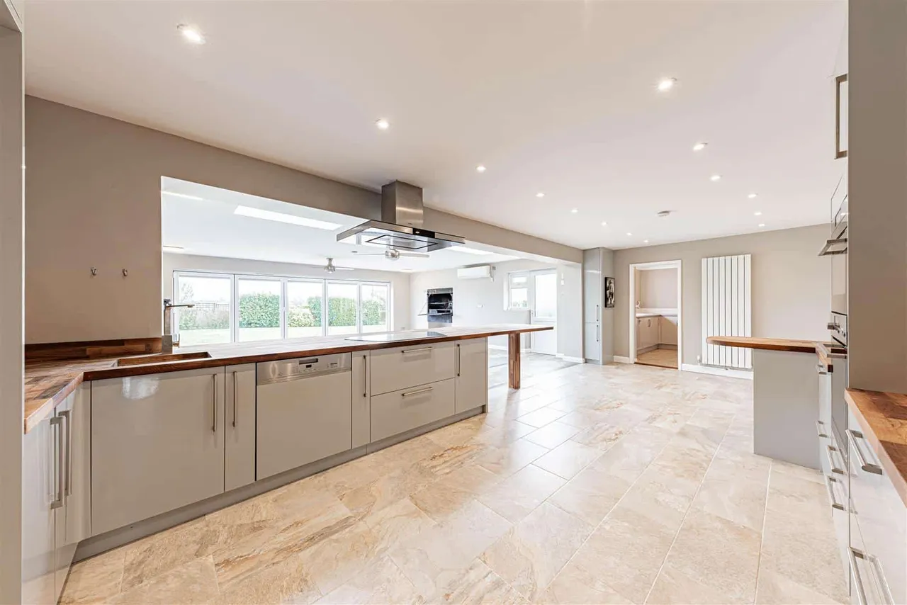 67 Tothill Street, Minster, Ramsgate, Kent, CT12 4AJ, photo 41