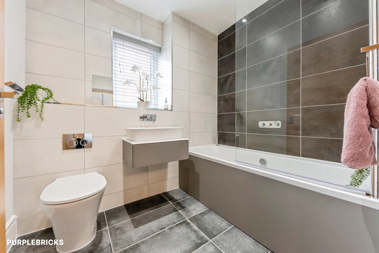 Ribbon Pond Drive, Newark, NG24, photo 18