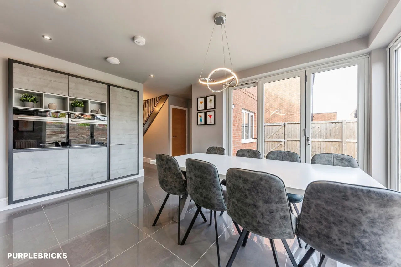 Ribbon Pond Drive, Newark, NG24, photo 32