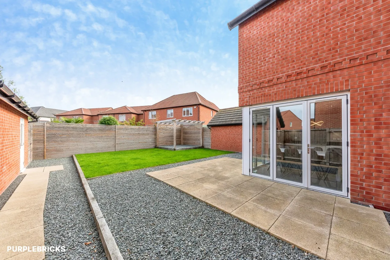 Ribbon Pond Drive, Newark, NG24, photo 23