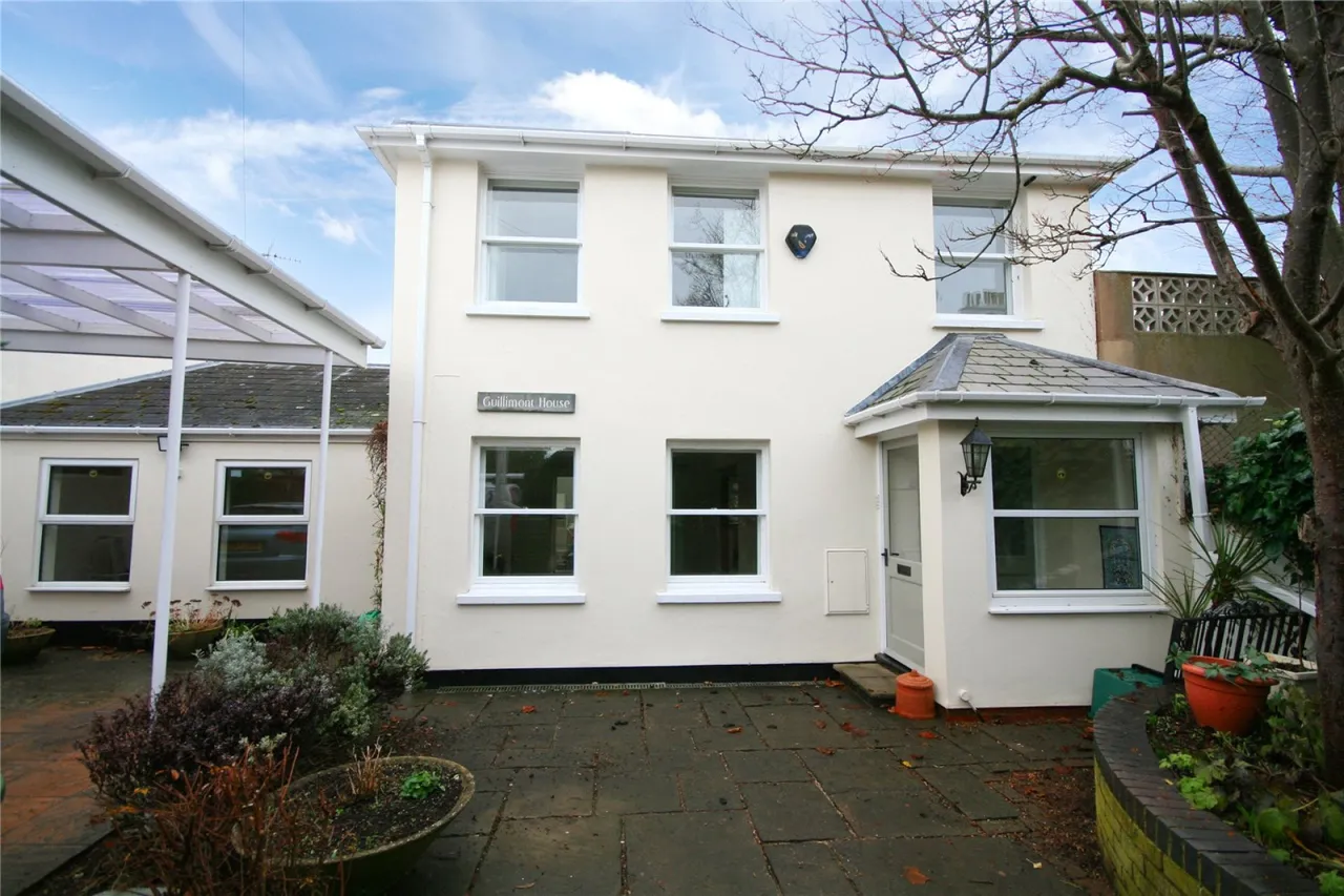 Oxford Close, Cheltenham, GL52, photo 10