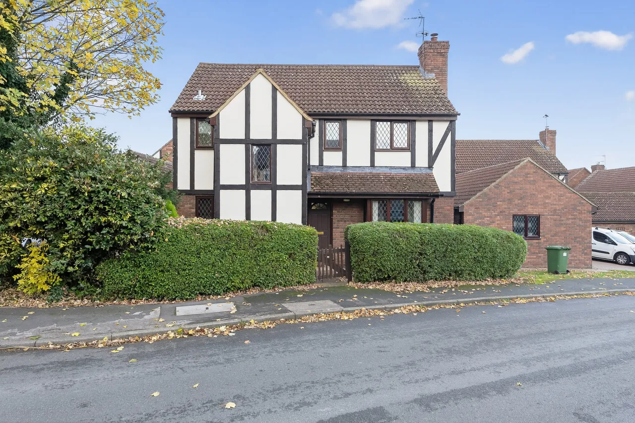 4 bed house for sale, Newton Road, Huntingdon, PE28