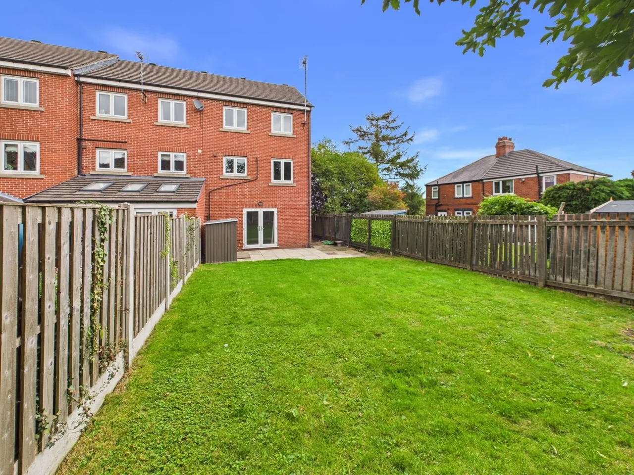 Finkle Court, Gildersome, LS27, photo 20