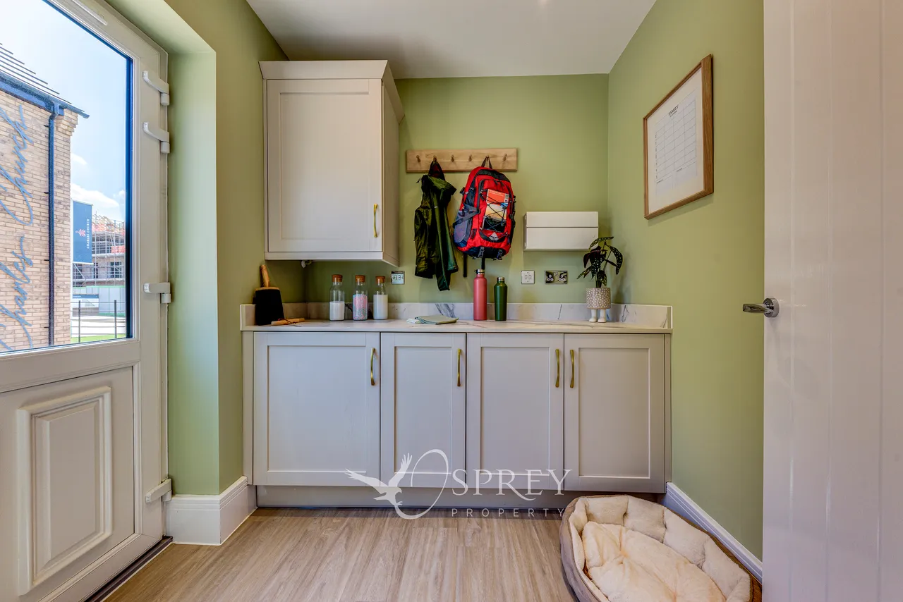 Off St Christophers Drive, Oundle, PE8, photo 6