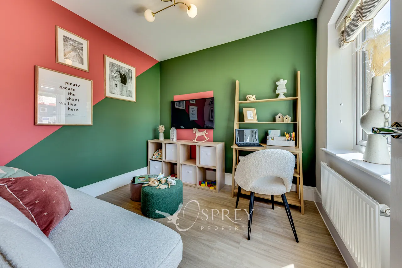 Off St Christophers Drive, Oundle, PE8, photo 10