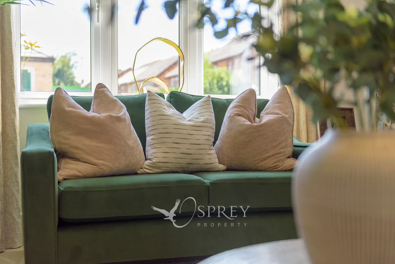 Off St Christophers Drive, Oundle, PE8, photo 9