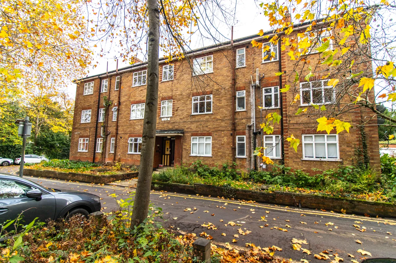 1 bed flat for sale — Flat 1, West Court West Walk, Leicester, Leicester, LE1 7NP