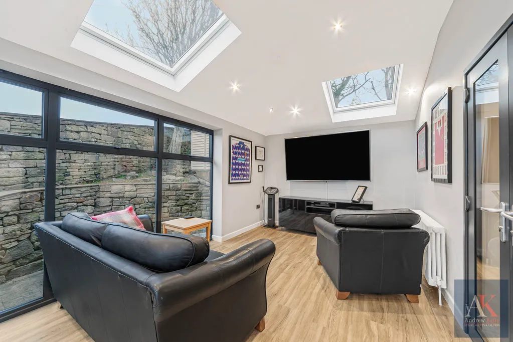 Calderbrook Road, Littleborough OL15 9NR, photo 8