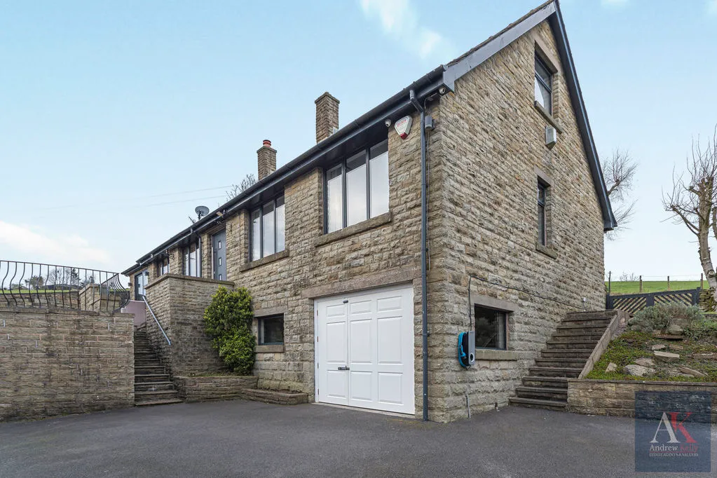 Calderbrook Road, Littleborough OL15 9NR, photo 2