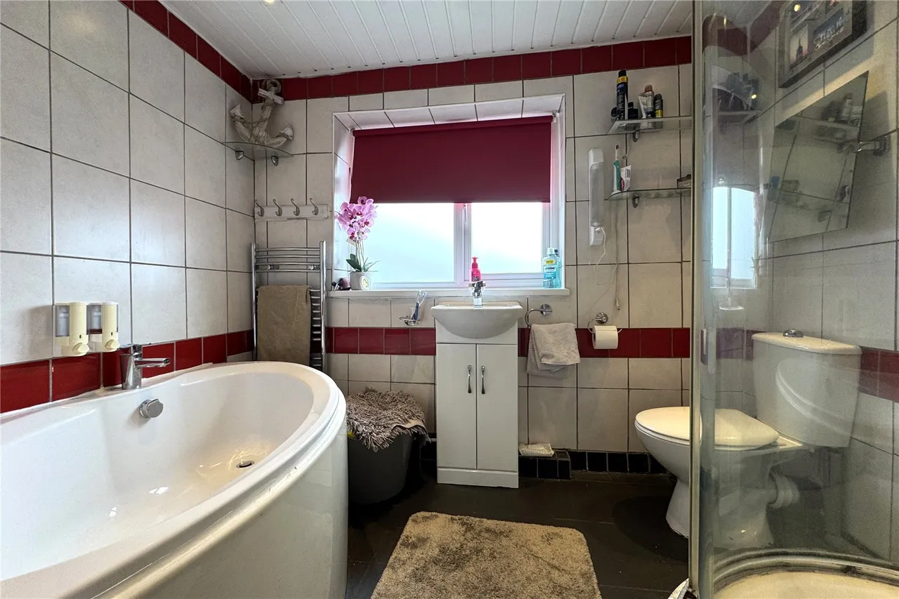 Perring Avenue, Farnborough, Hampshire, GU14 9DB, photo 11