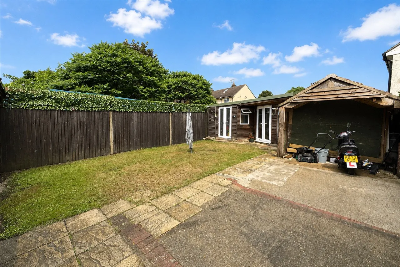 Perring Avenue, Farnborough, Hampshire, GU14 9DB, photo 12