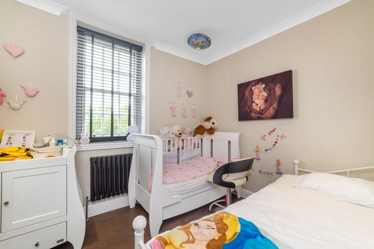 London, NW3, photo 8
