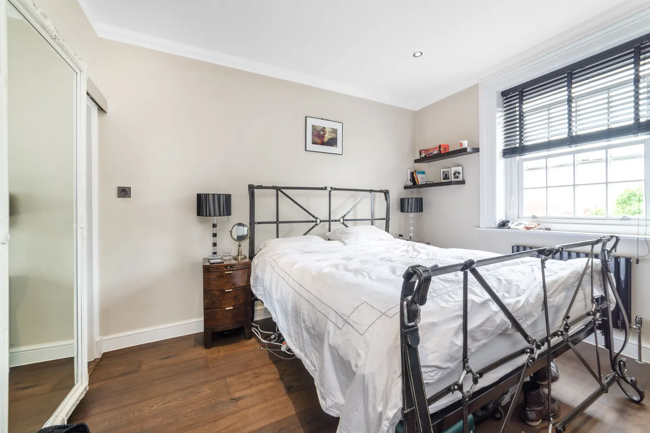 London, NW3, photo 6