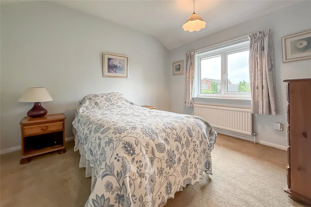 Netherfield Road, Harpenden, Hertfordshire, AL5 2AF, photo 12