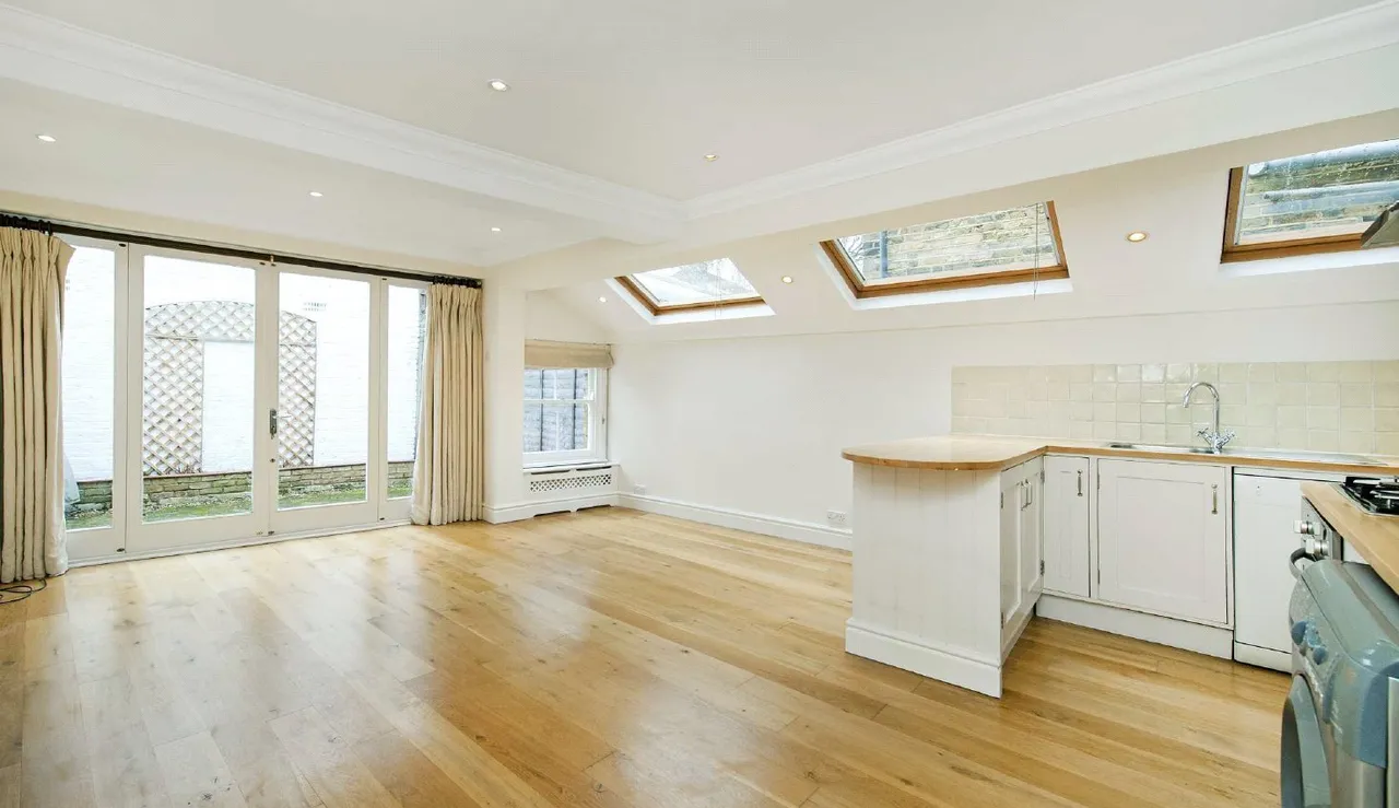 2 bed flat to rent — Furness Road, Fulham, SW6
