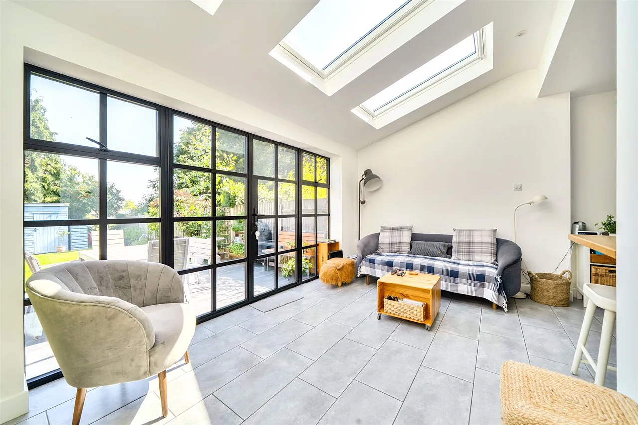 Ravenscar Road, Surbiton, KT6, photo 9