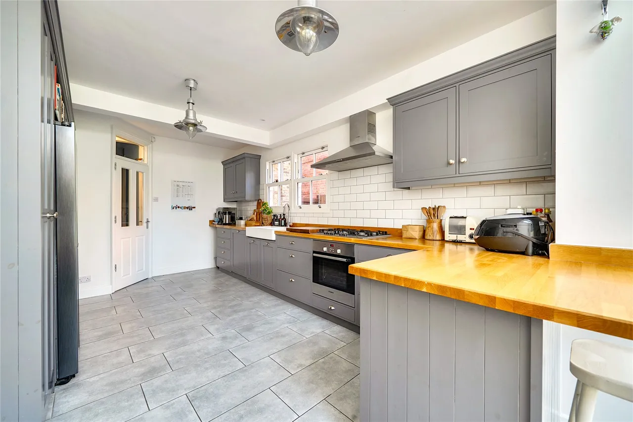 Ravenscar Road, Surbiton, KT6, photo 8