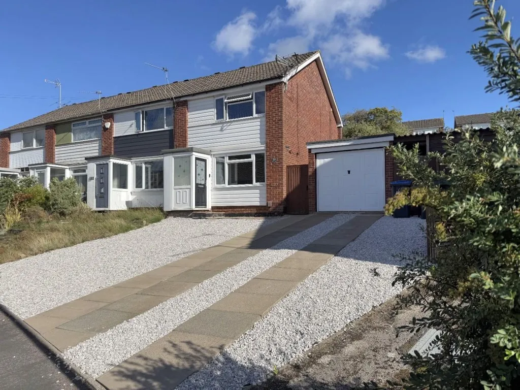 2 bed house for sale, Frobisher Road, Bilton