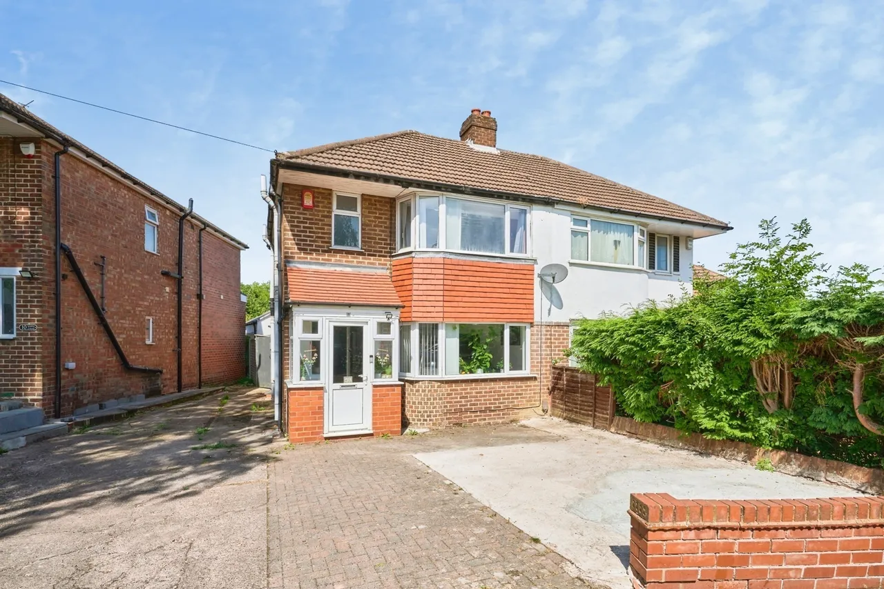 2 bed house for sale — Maple Drive, Walsall, West Midlands, WS5