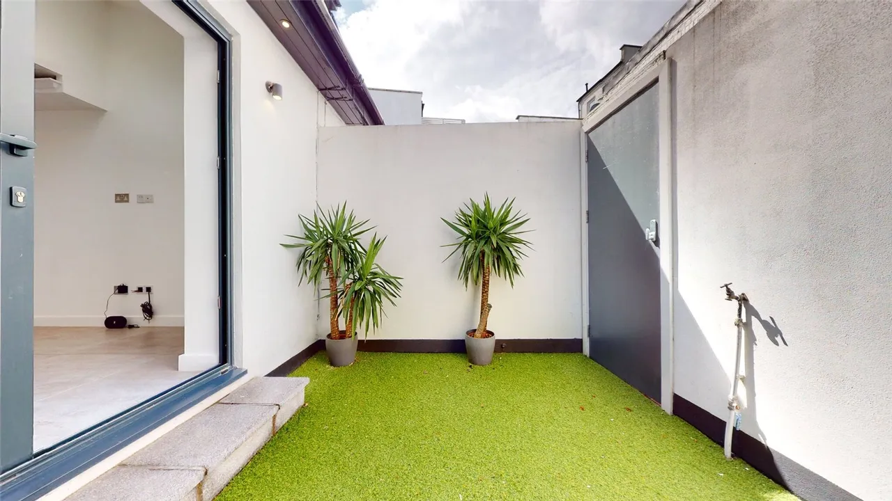 Rose Joan Mews, London, NW6, photo 5