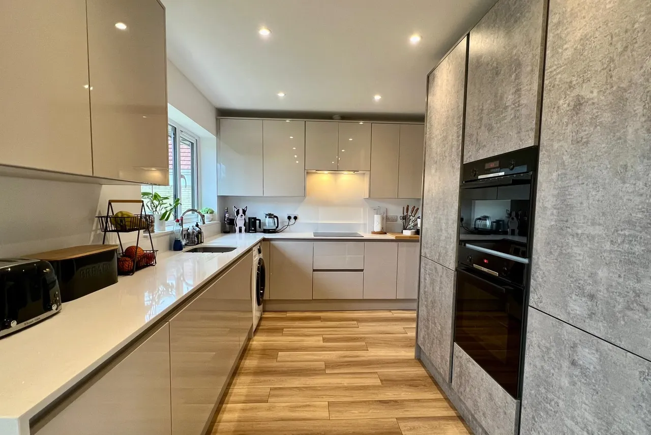 Laurel Lane, St. Leonards, BH24, photo 3