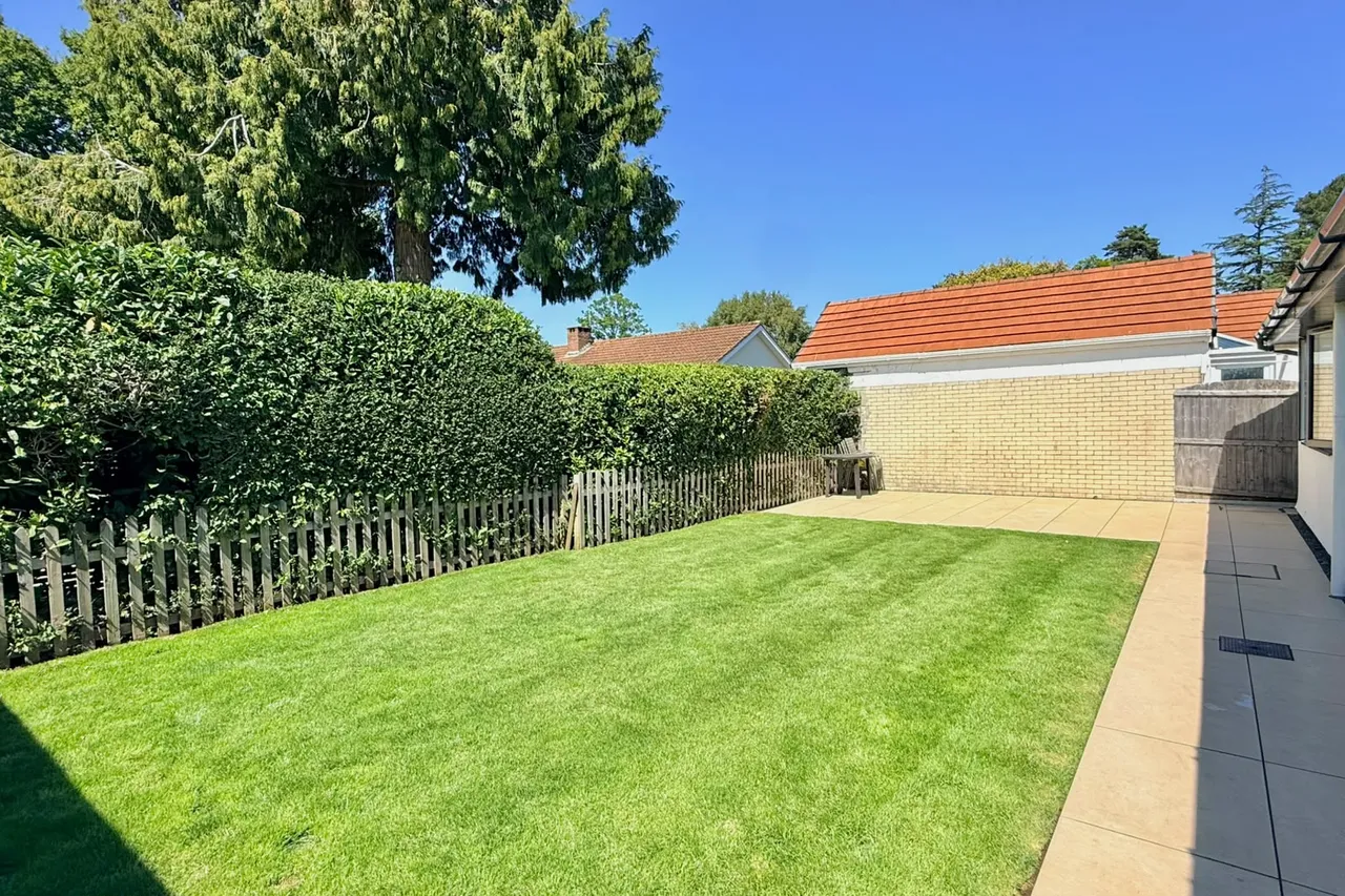 Laurel Lane, St. Leonards, BH24, photo 2
