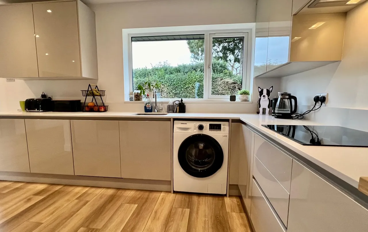 Laurel Lane, St. Leonards, BH24, photo 6