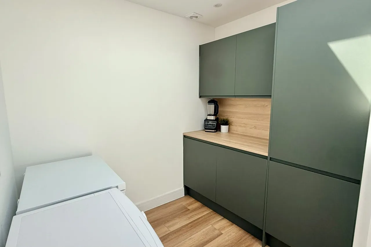 Laurel Lane, St. Leonards, BH24, photo 25