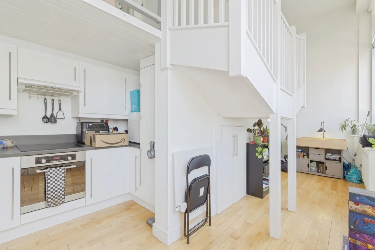 2 bed flat for sale, Lee Street, Leicester, LE1