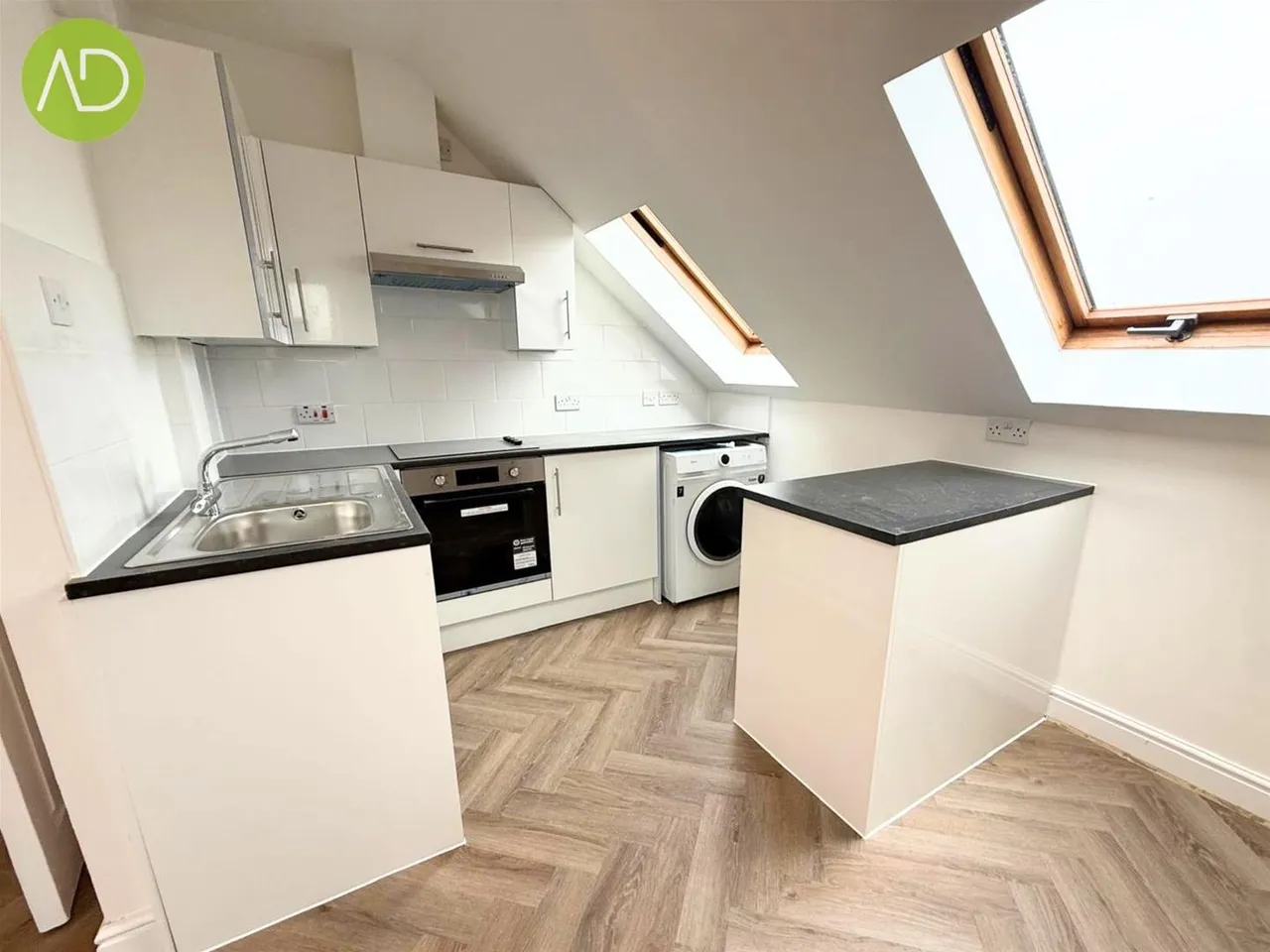 Lowfield Court Hoddesdon, EN11, photo 2