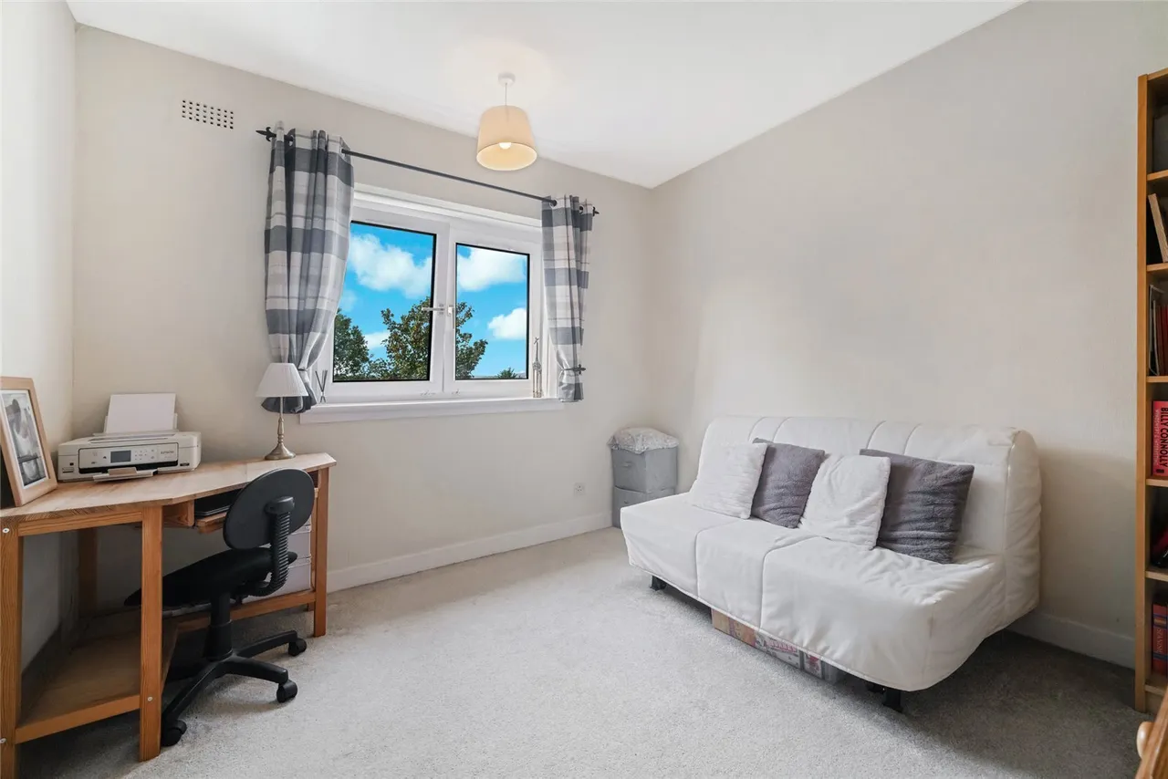 Banchory Avenue, Eastwood, G43, photo 15