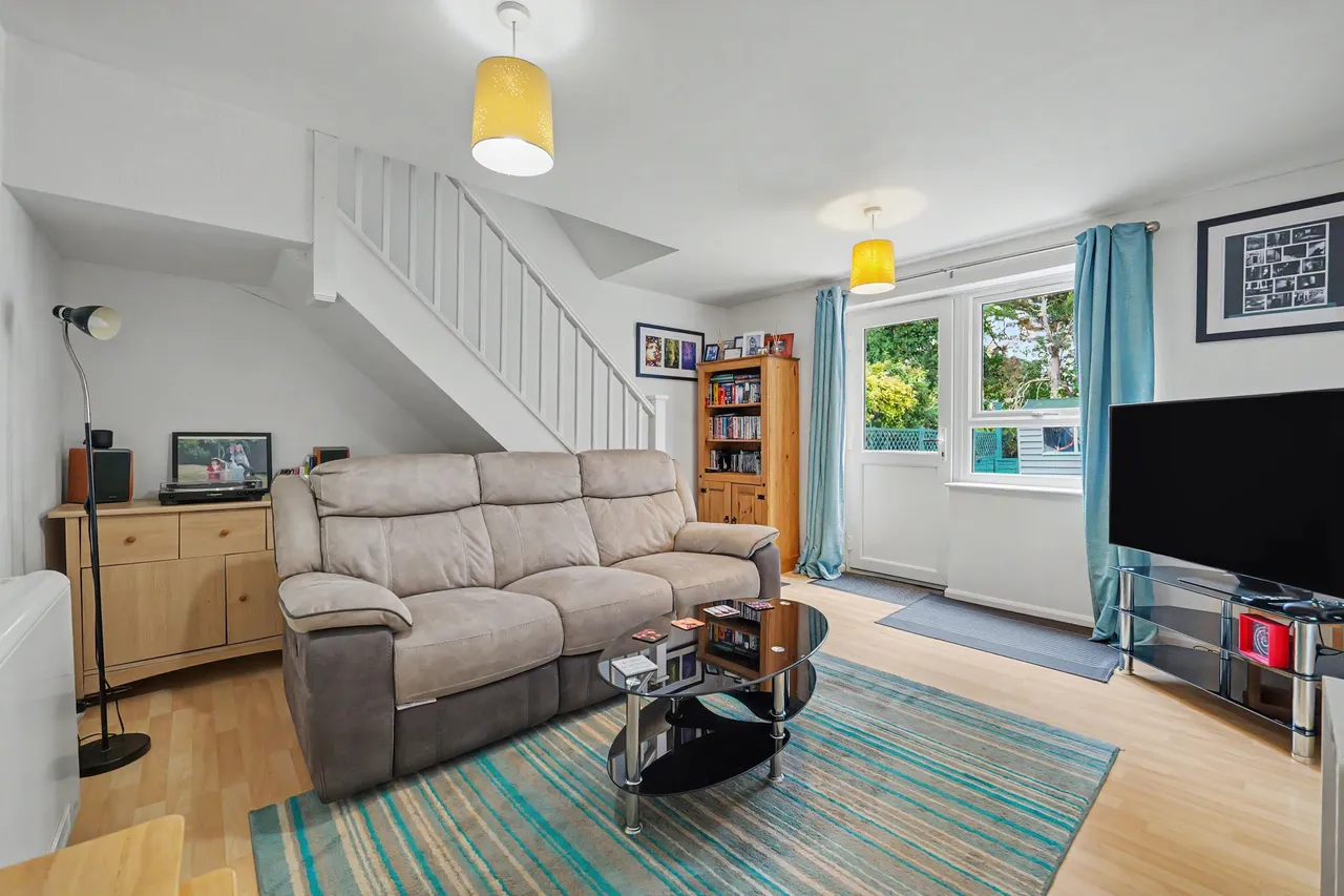 Pear Tree Gardens, Market Harborough, LE16, photo 5