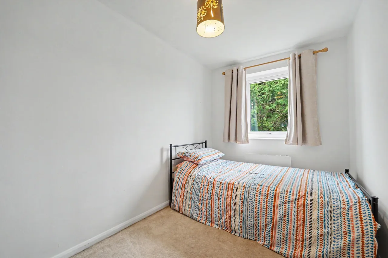 Pear Tree Gardens, Market Harborough, LE16, photo 10