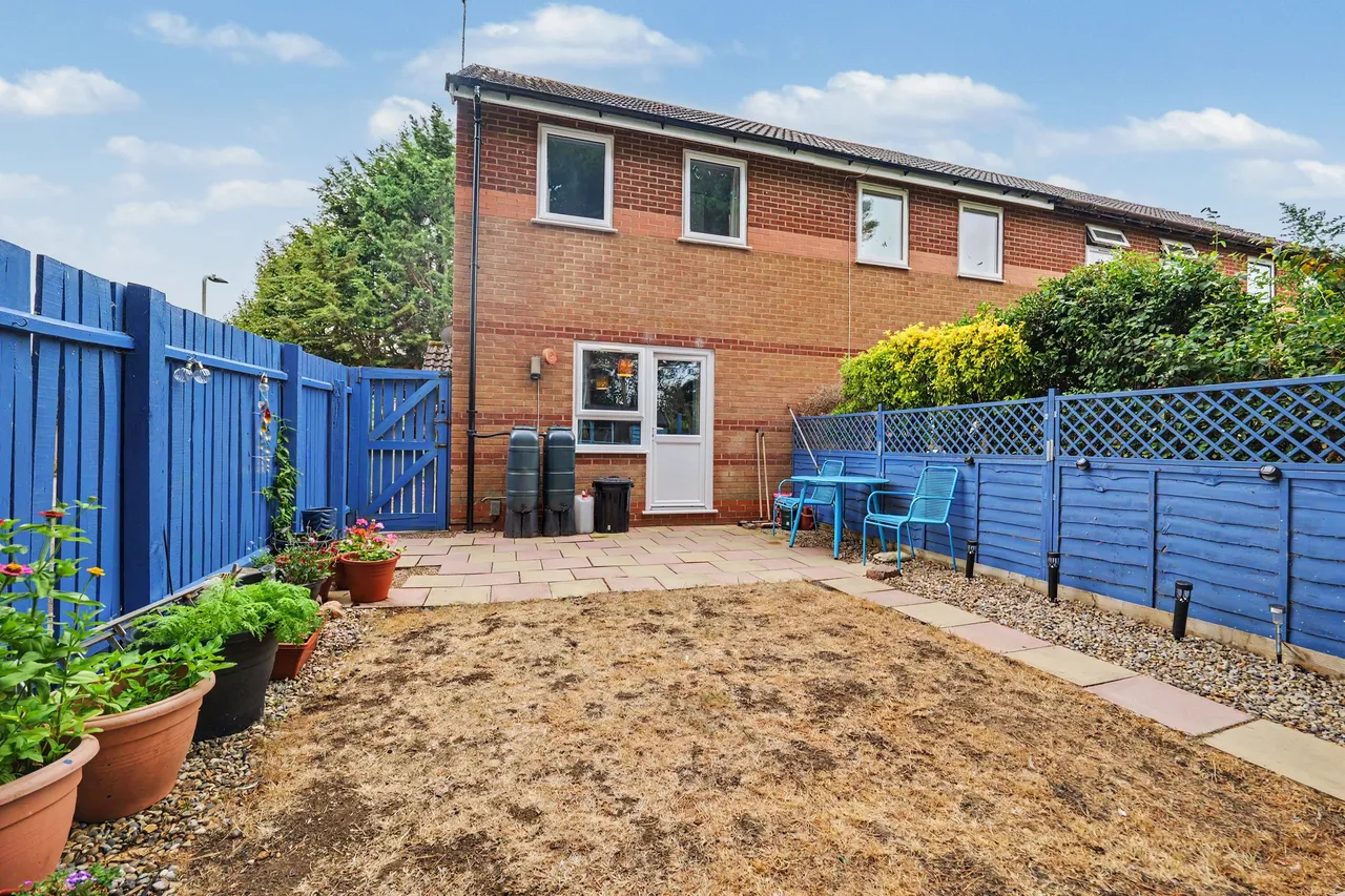 Pear Tree Gardens, Market Harborough, LE16, photo 13