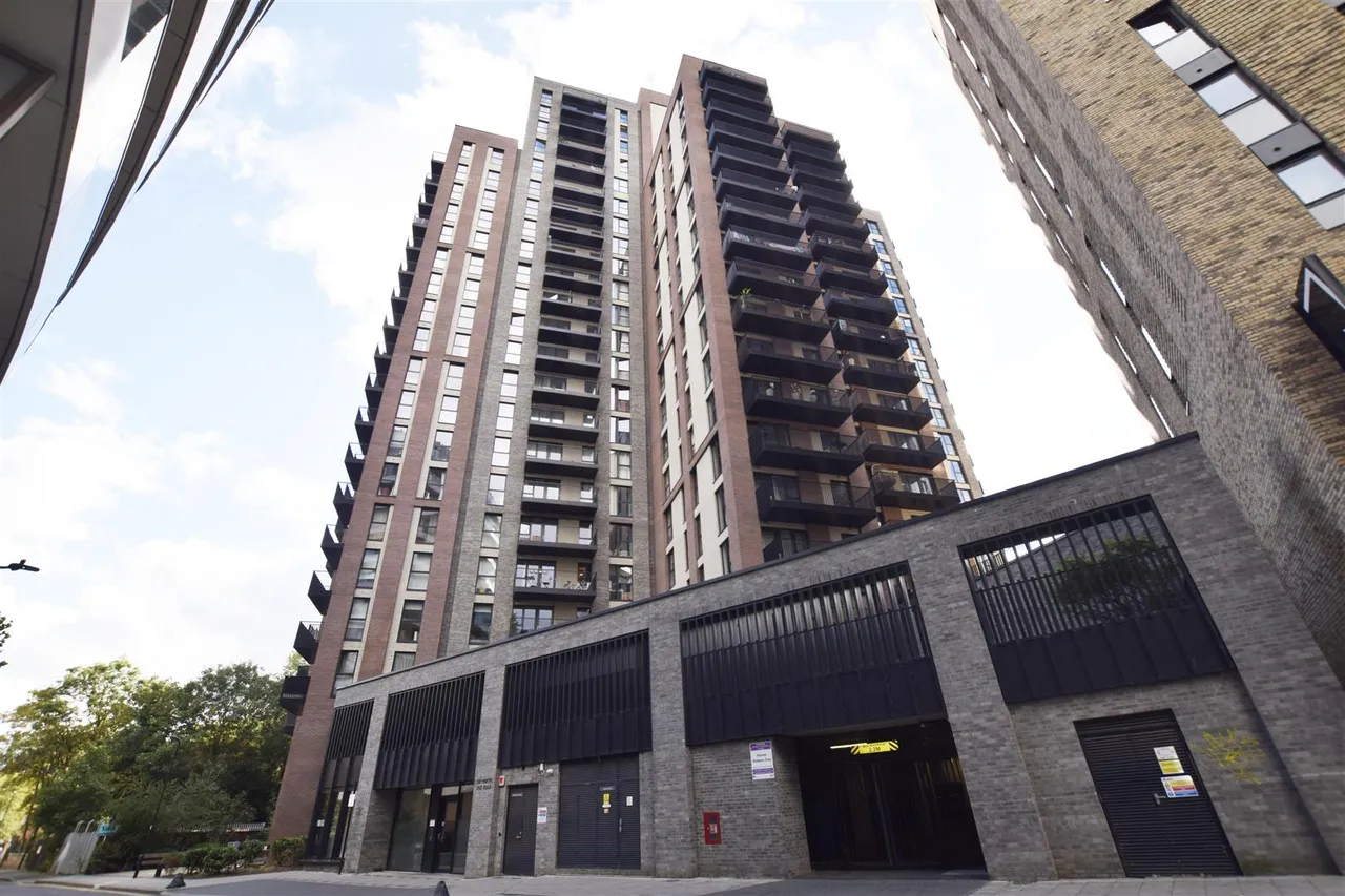 North End Road, Wembley, HA9, photo 2