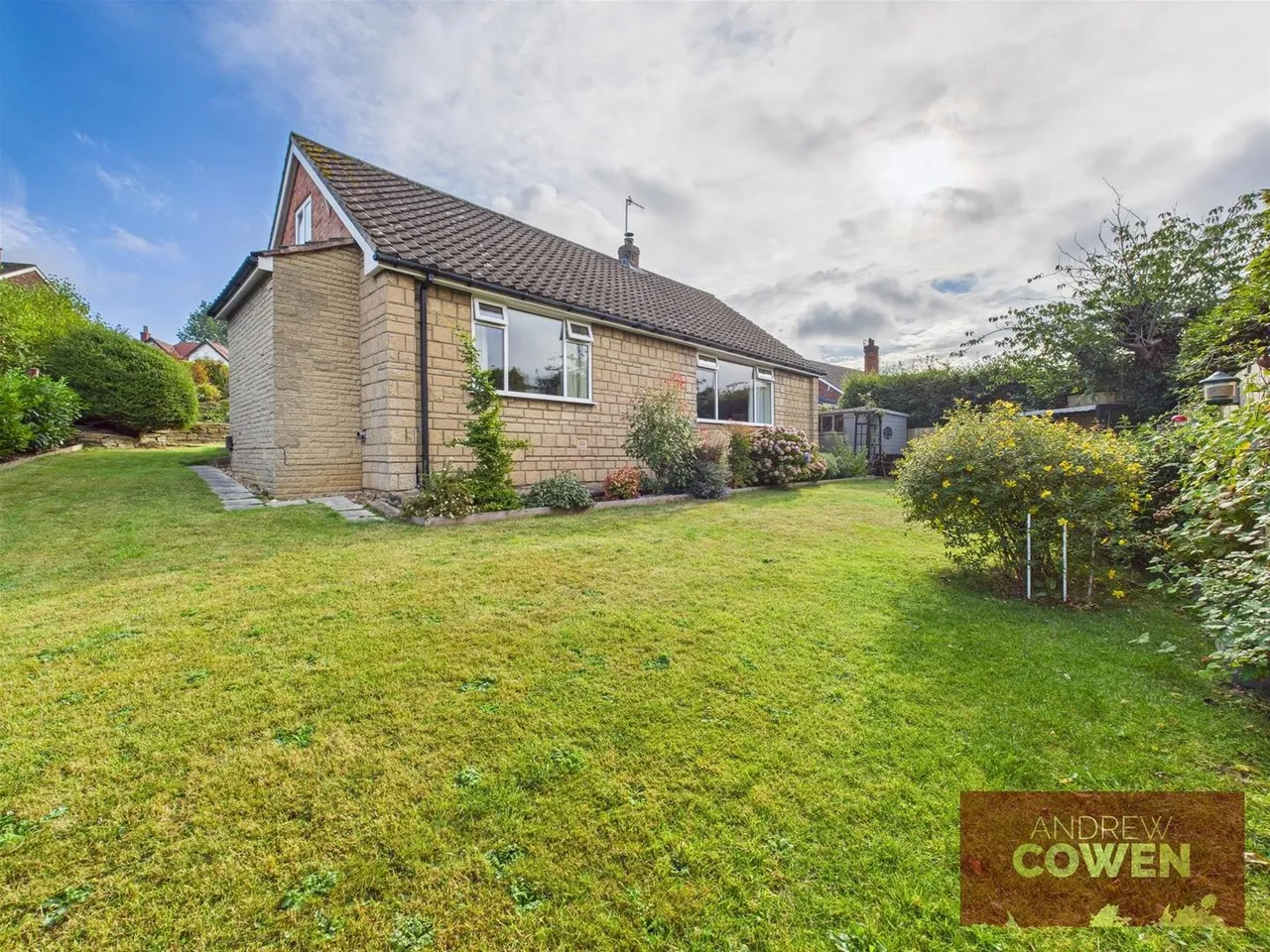 St. Lukes Crescent, Scarborough YO12 6TD, photo 21