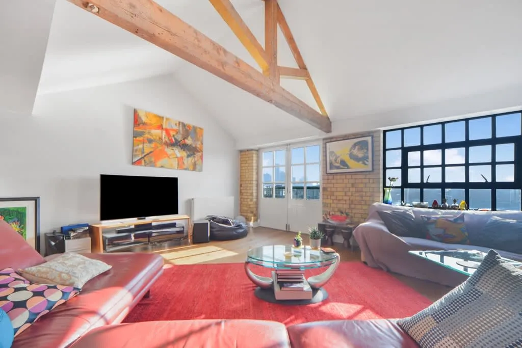2 bed flat for sale, Wapping Wall London, E1W