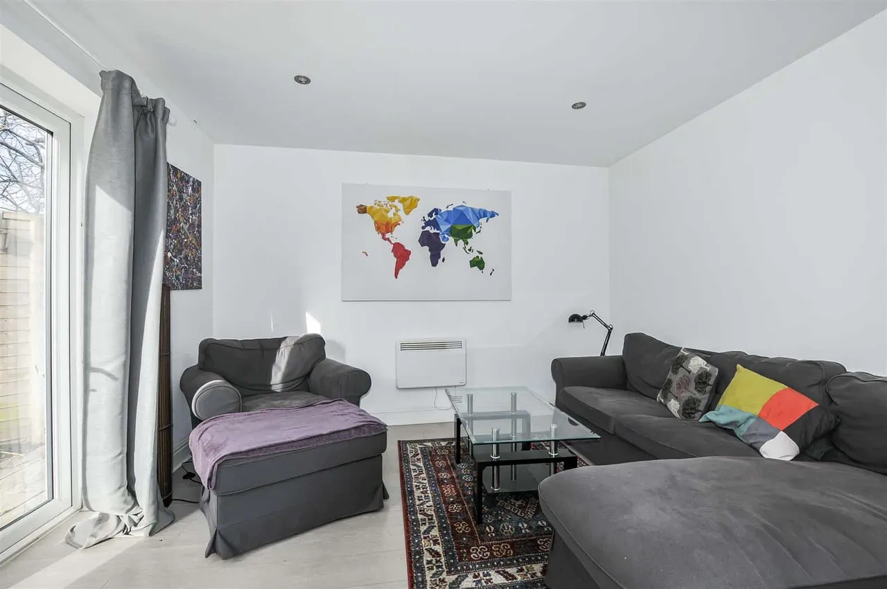 Windermere Close, Egham, TW20 8JR, photo 5