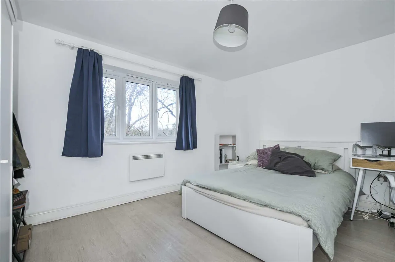 Windermere Close, Egham, TW20 8JR, photo 7