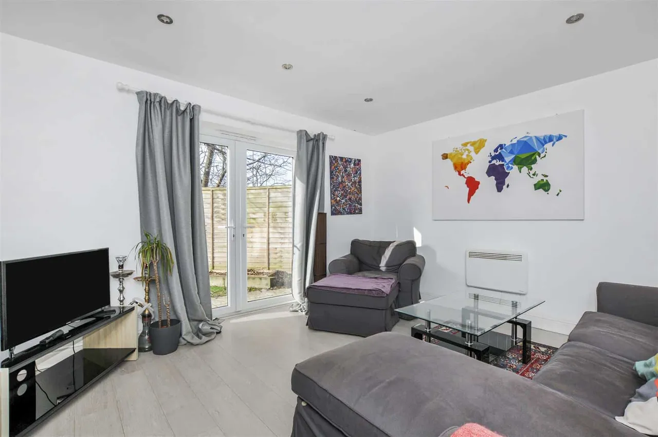 Windermere Close, Egham, TW20 8JR, photo 4